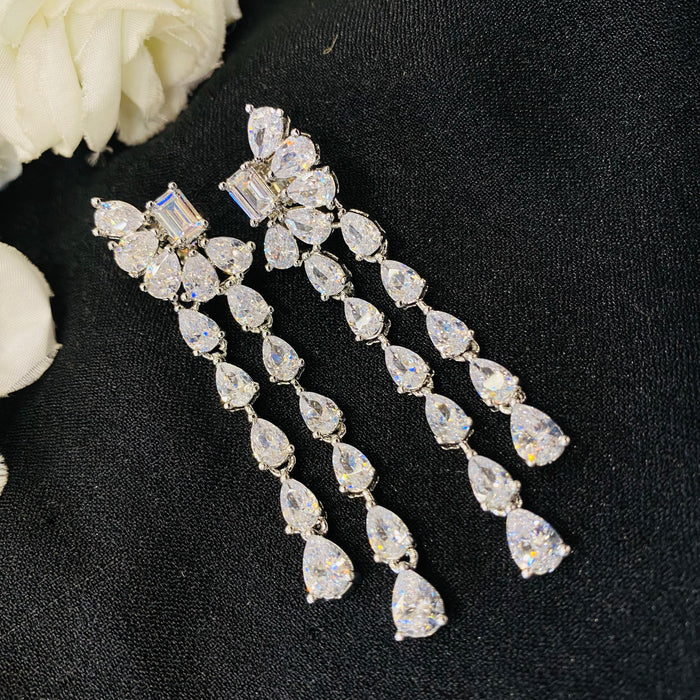Aarohi Earrings