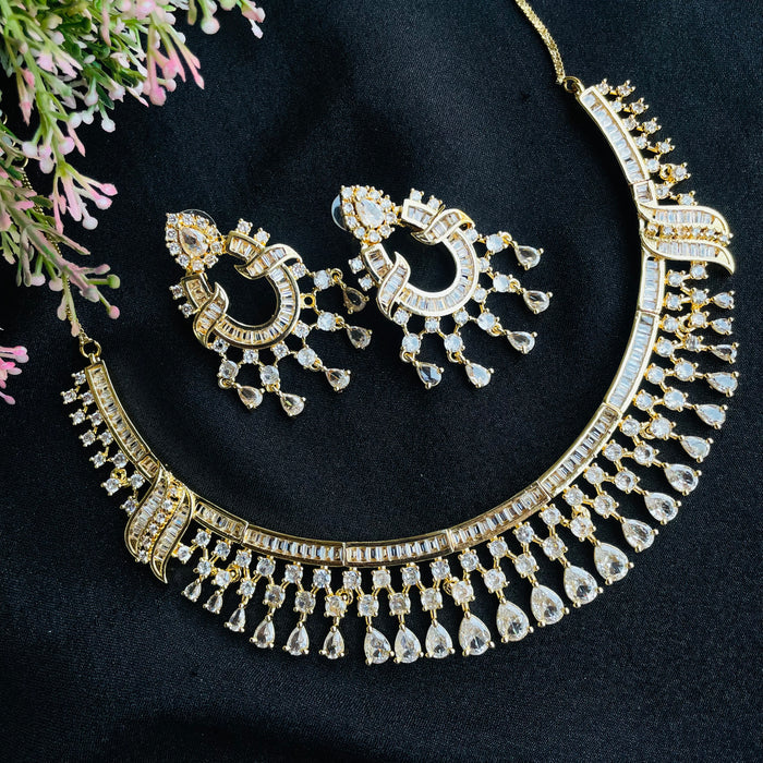 Ad Aaliyah Neckpiece