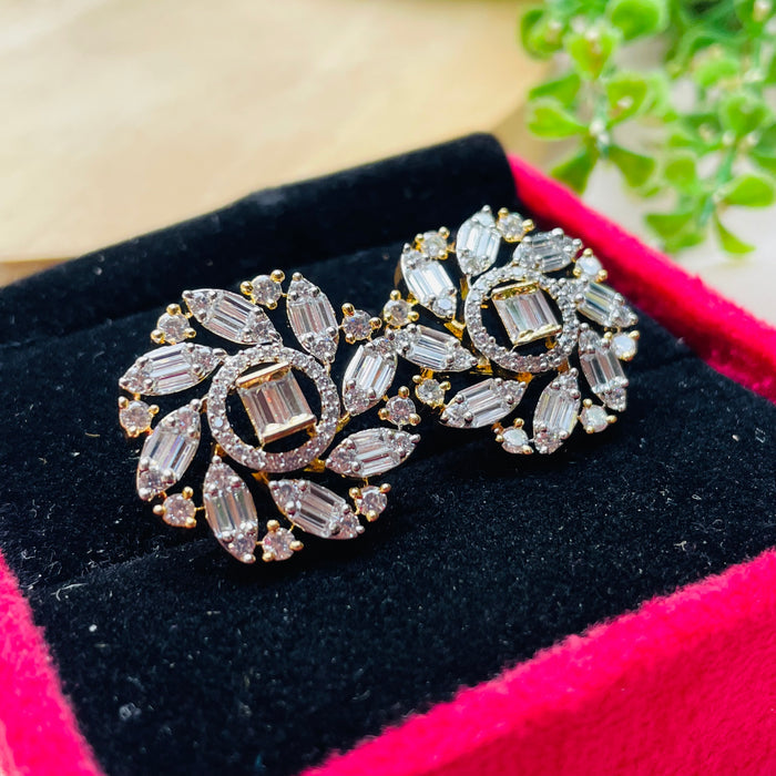 Ad Adelina studs