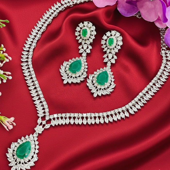 Ad aiva Neckpiece