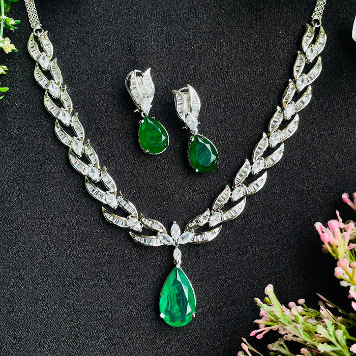 Ad Amelia Neckpiece