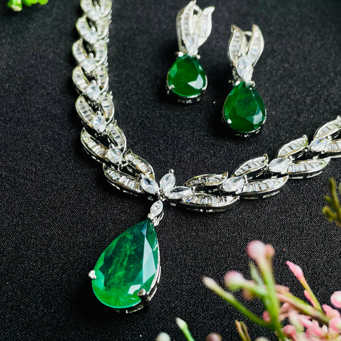 Ad Amelia Neckpiece