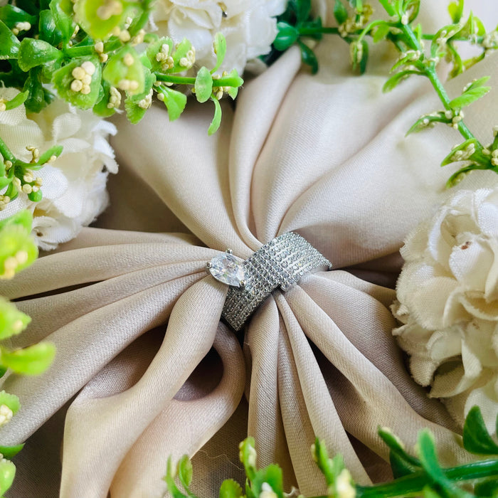 Ad Della ring adjustable