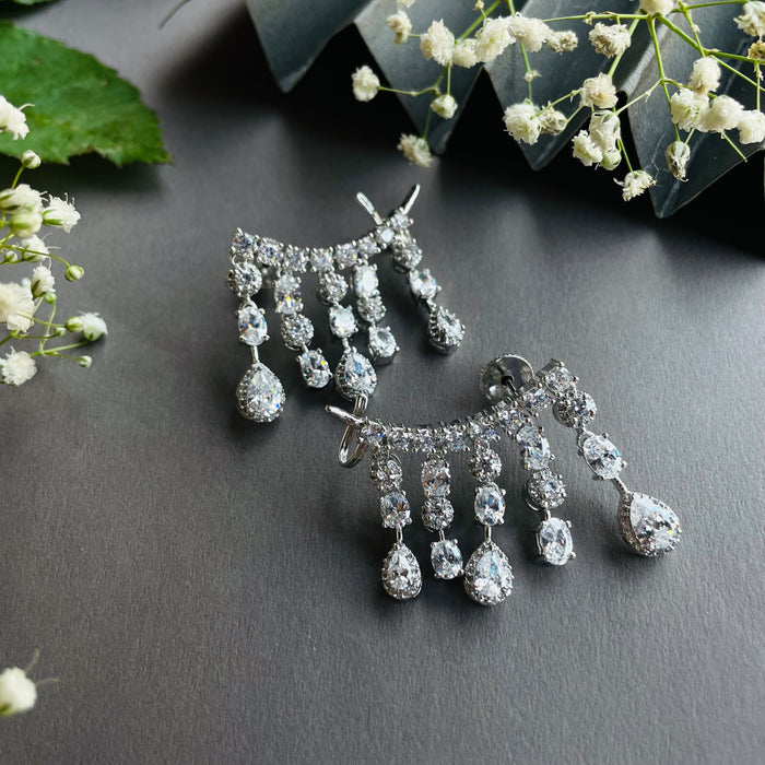 Ad Dhriti  Earcuff
