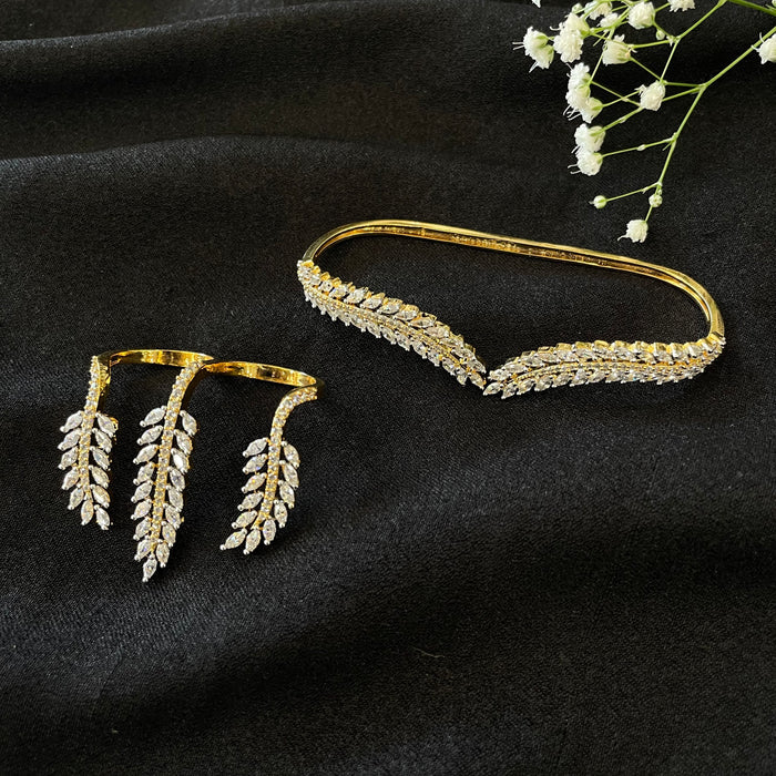 Ad Elsa Hand Cuff with ring