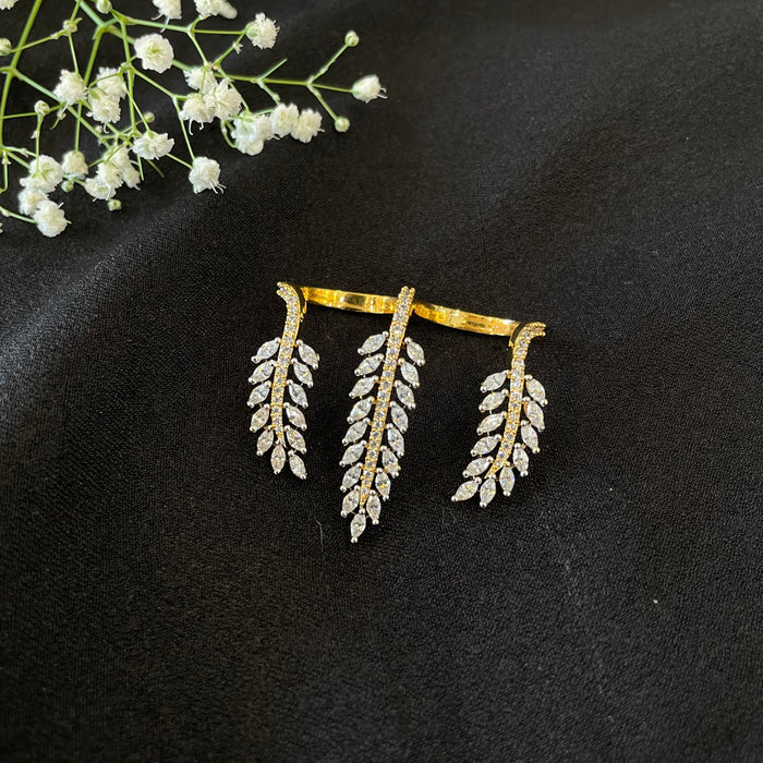 Ad Elsa Hand Cuff with ring
