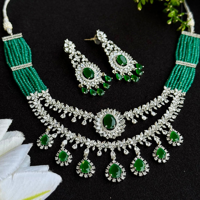 Ad Genevieve Neckpiece