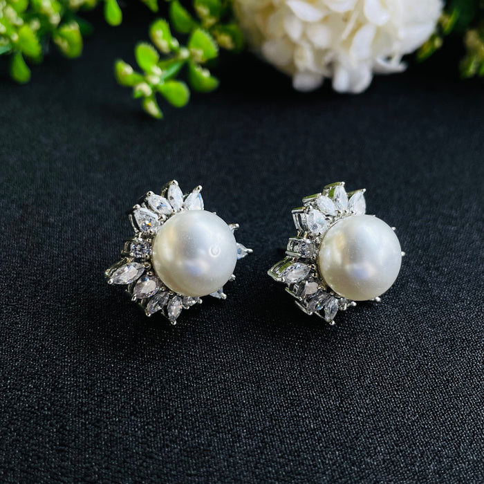 Ad Hazel Studs