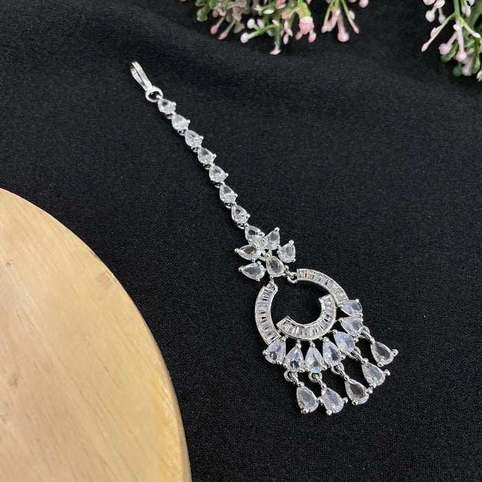 Ad Ira earrings with tikka set