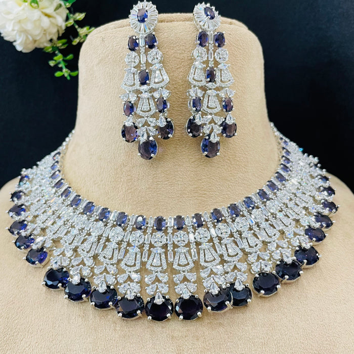Ad Ishita neckpiece