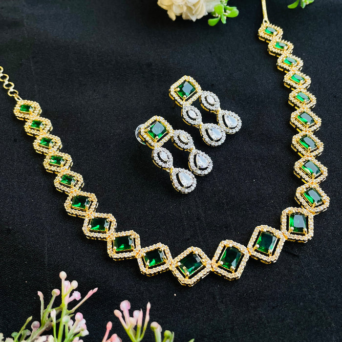 Ad Kaashvi Neckpiece