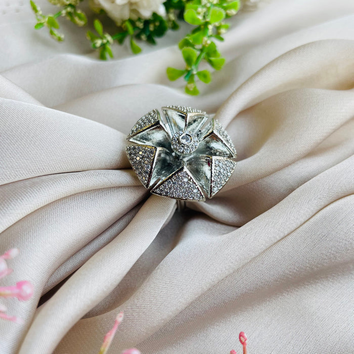 Ad Kayla Ring adjustable