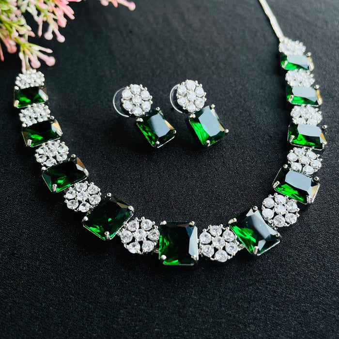 Ad Morgan Neckpiece