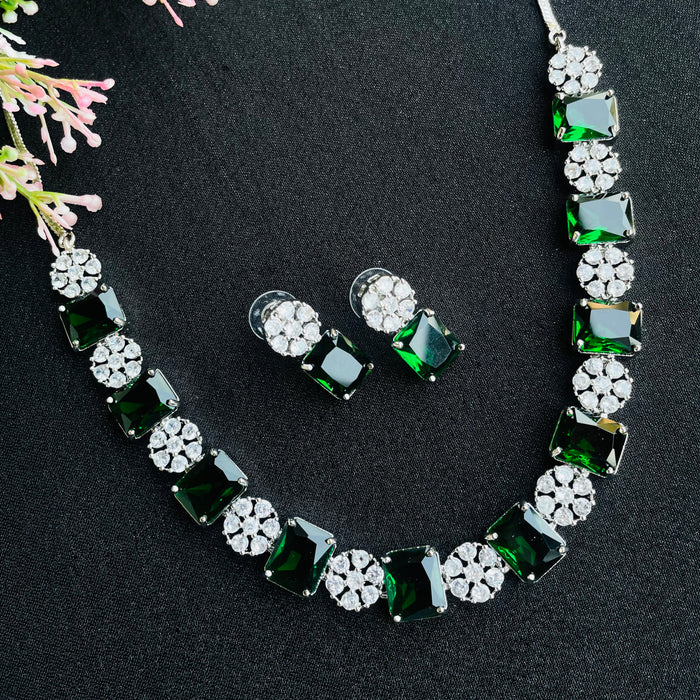 Ad Morgan Neckpiece