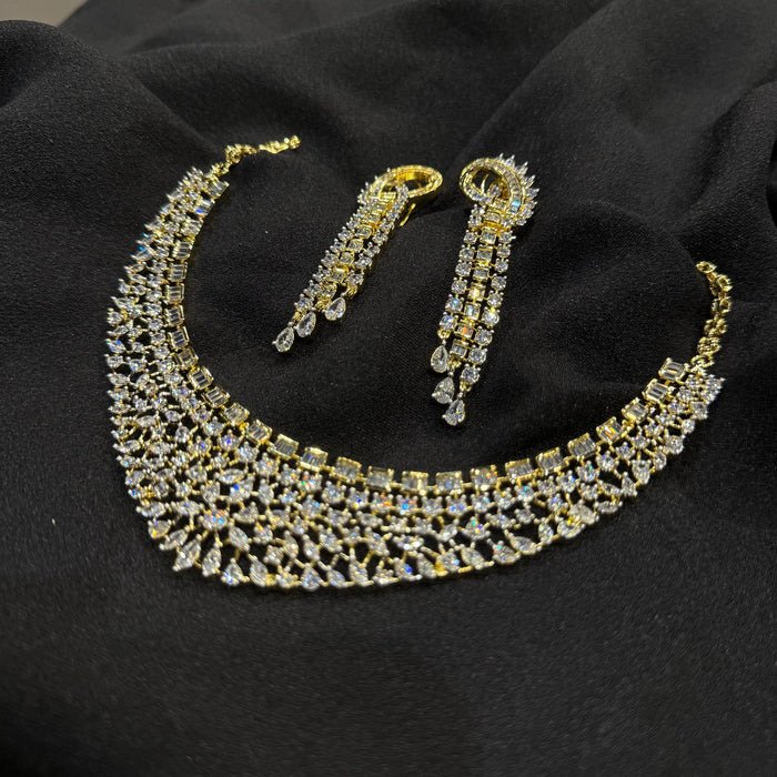 AD Nyra Neckpiece