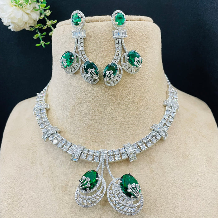 Ad Rhea neckpiece
