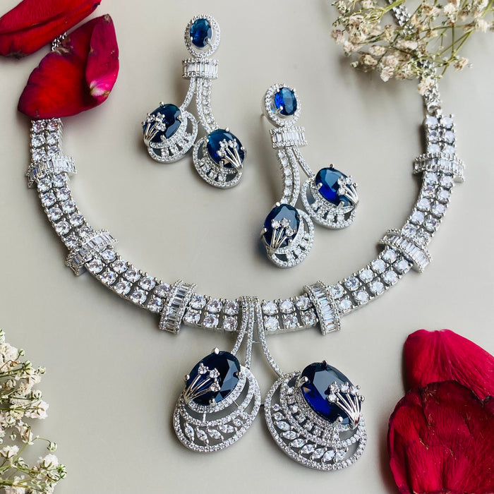 Ad Rhea neckpiece