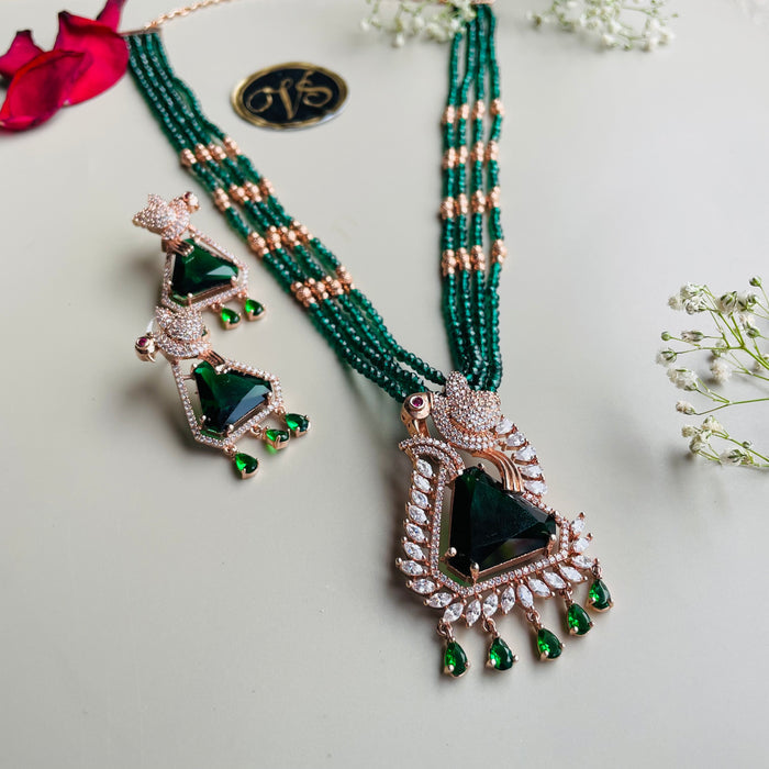 Ad Saanvi neckpiece