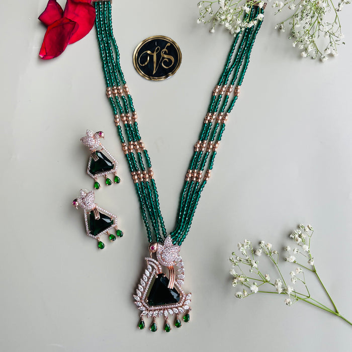 Ad Saanvi neckpiece