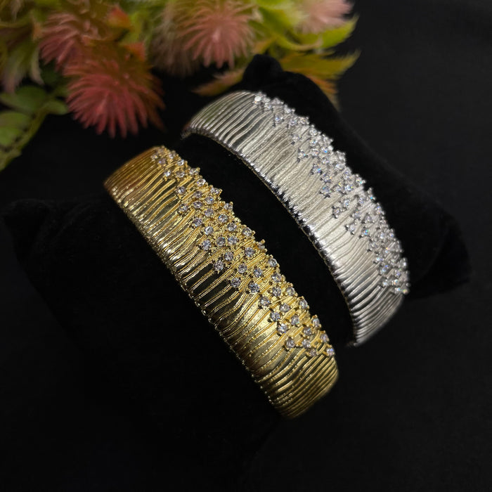 AD Samaira Openable Bracelet