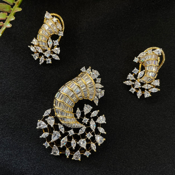 AD Shanaya Pendant Set
