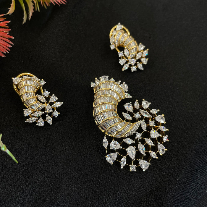 AD Shanaya Pendant Set