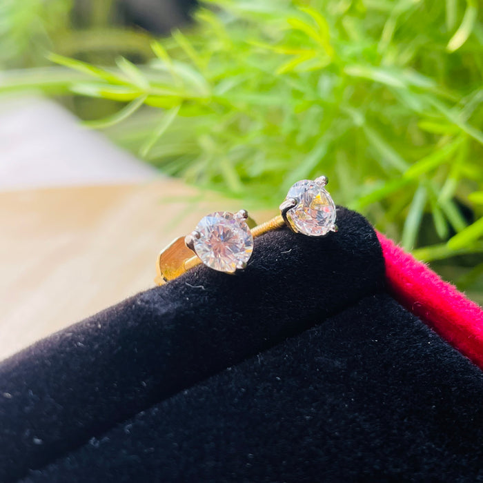 Ad Yuma studs