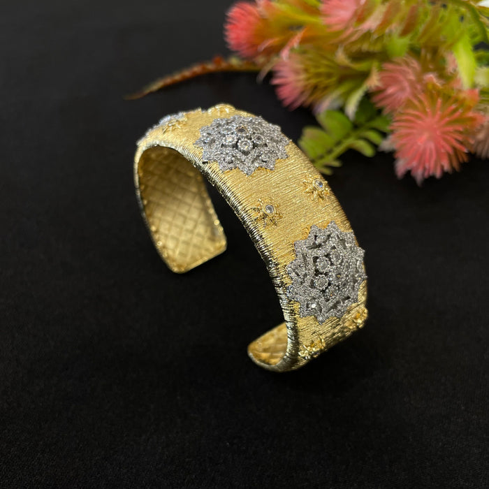 AD Zivah Openable Bracelet