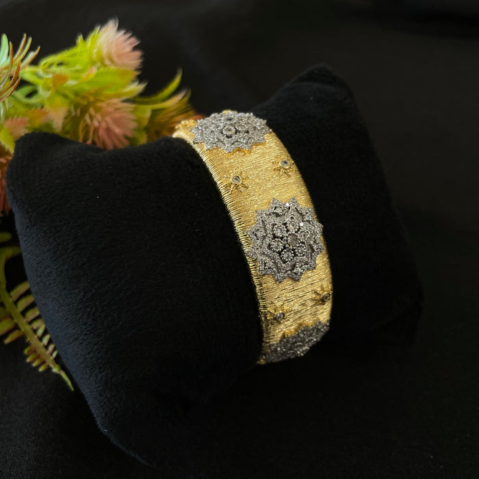 AD Zivah Openable Bracelet