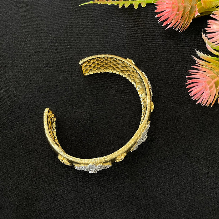 AD Zivah Openable Bracelet