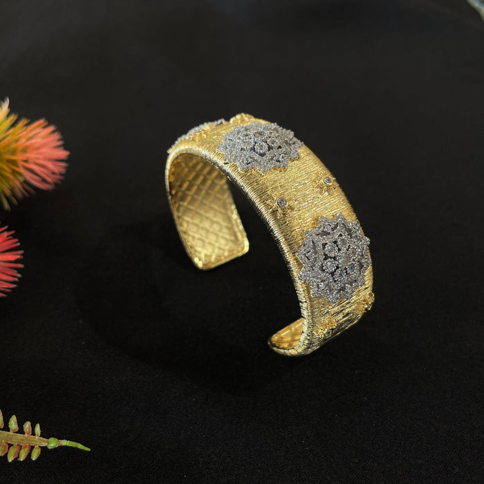 AD Zivah Openable Bracelet