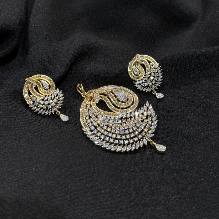 AD Zoya Pendant Set