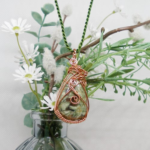 Agate Wire Wrap Pendant Necklace