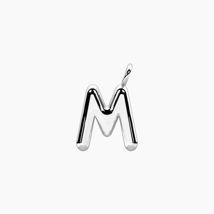 Ciondolo lettera "M"