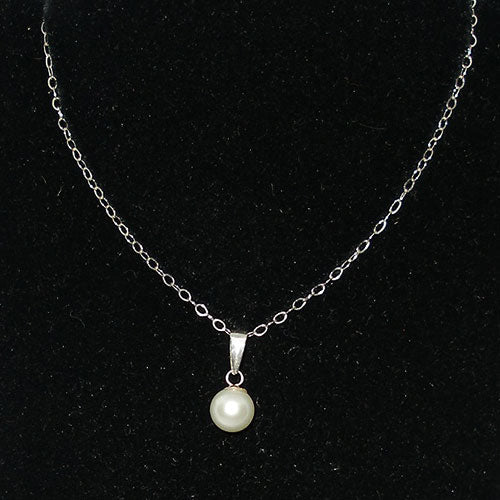 Dainty Pearl Pendant