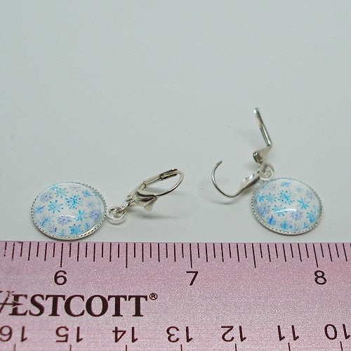 Dainty Snowflake Dangle Earrings