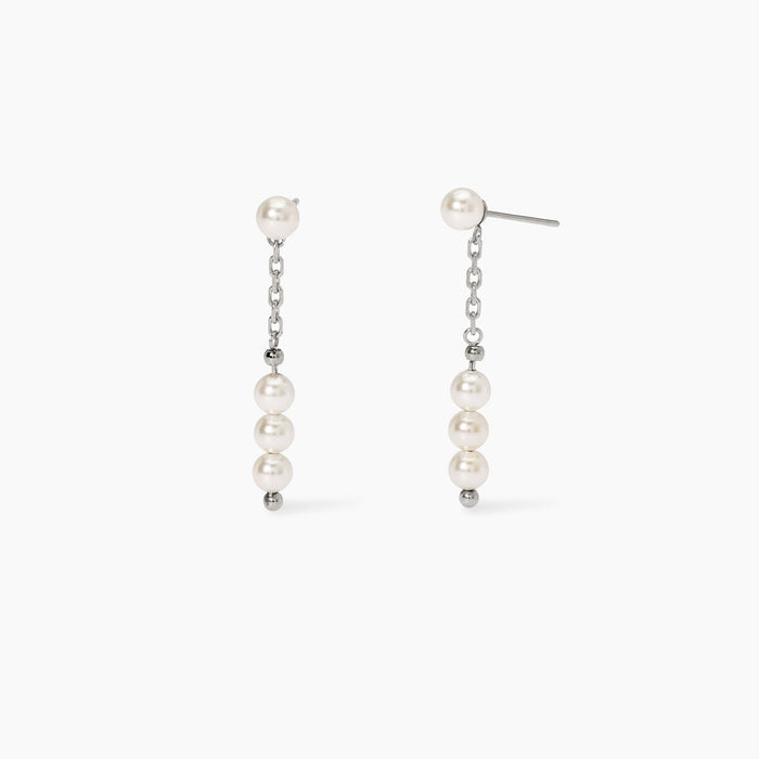 Orecchini con pendenti con perle conchiglia