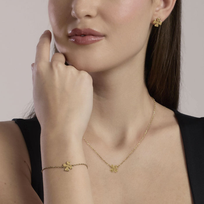 Bracciale dorato con quadrifoglio