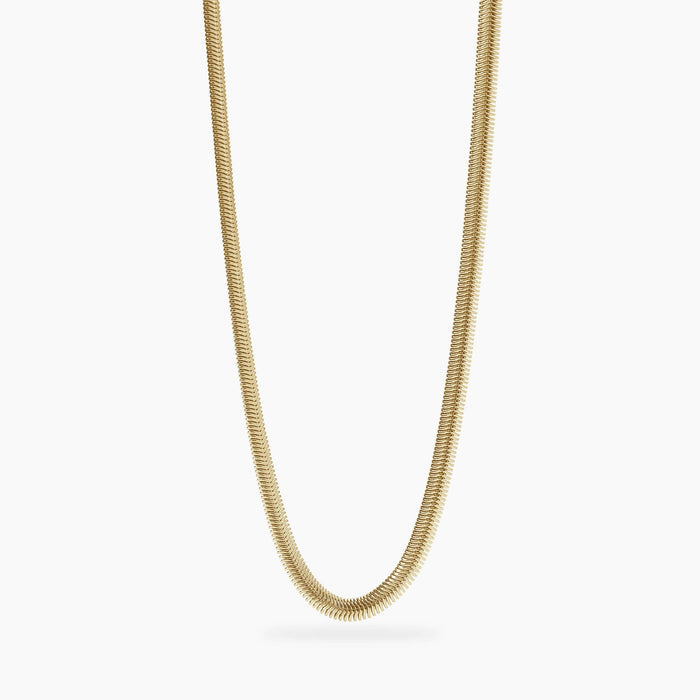 Collana dorata con catena snake