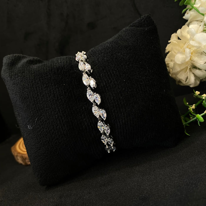 Gulnaar Bracelet