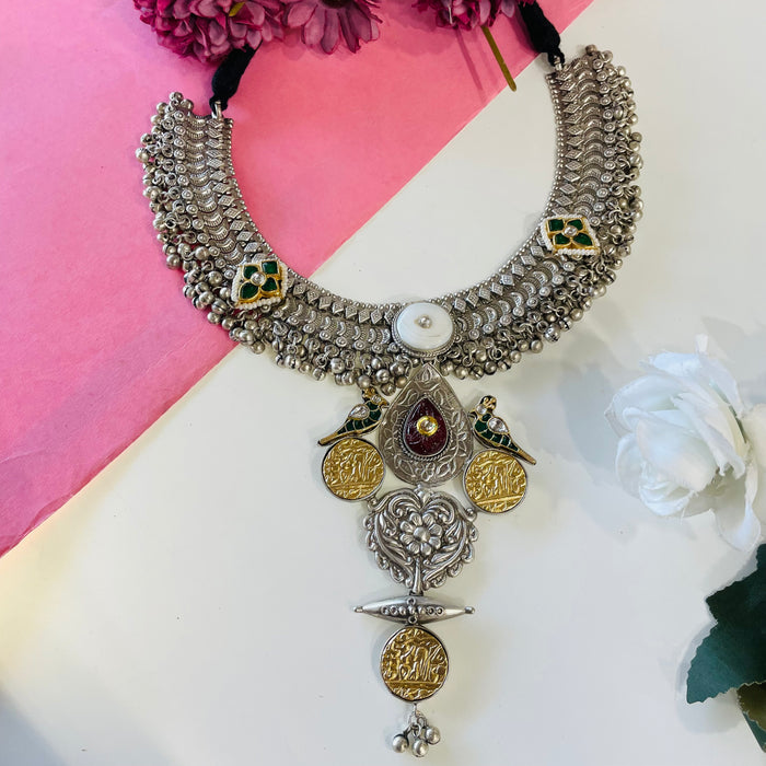 Inara Nyra neckpiece
