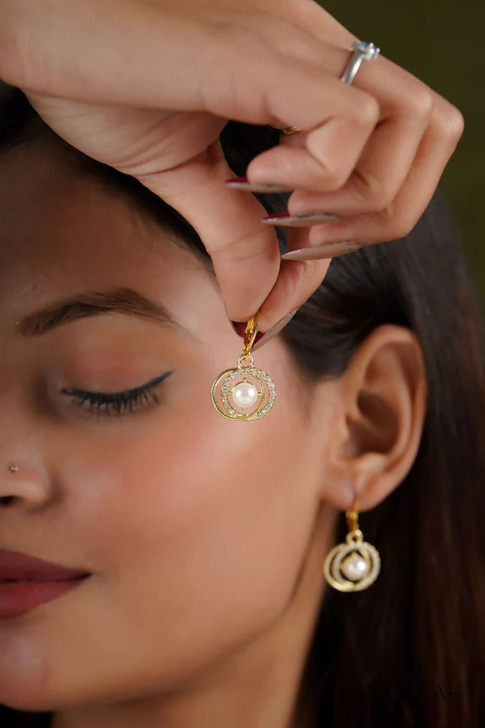 Kia Studded Pearl Earrings