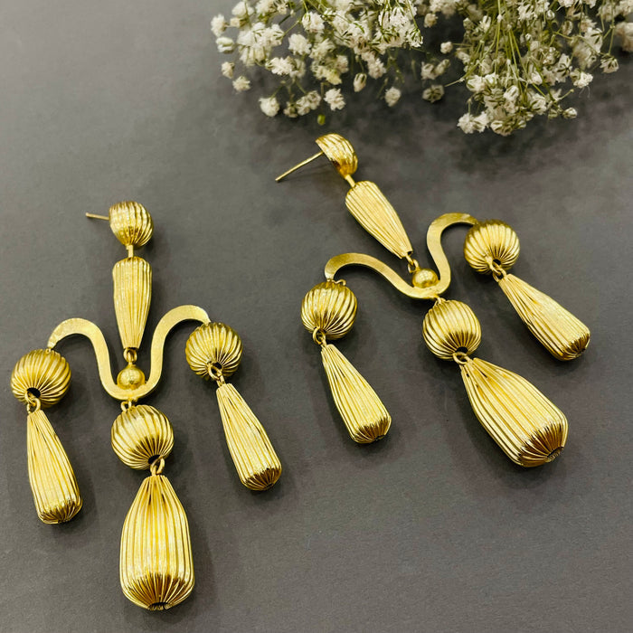 Layla aria earrings