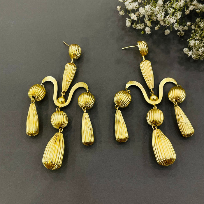 Layla aria earrings