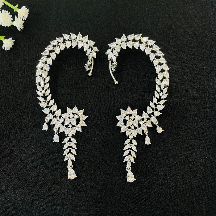 Meenakshi Earcuff