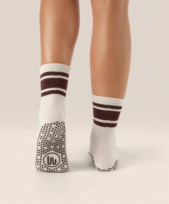 [MoveActive] Crew Non Slip Grip Socks - Oat Espresso Stripe