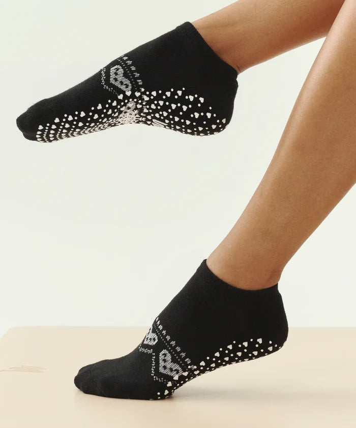 [MoveActive] Low Rise Ankle Grip Socks - Alpine Heart Midnight