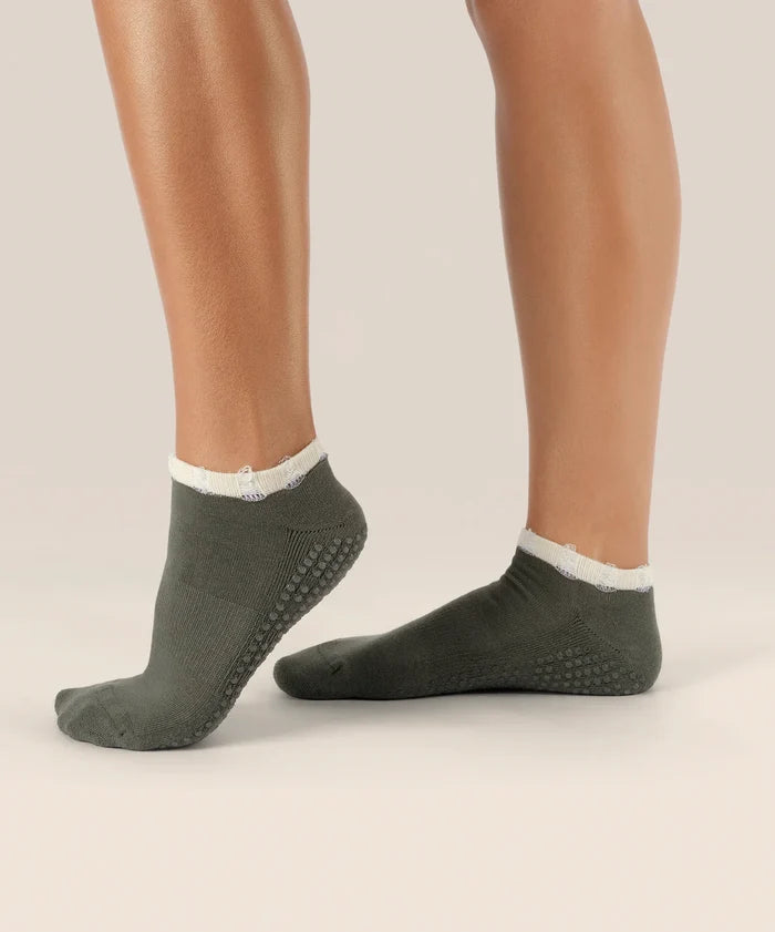 [MoveActive] Low Rise Ankle Grip Socks - Khaki