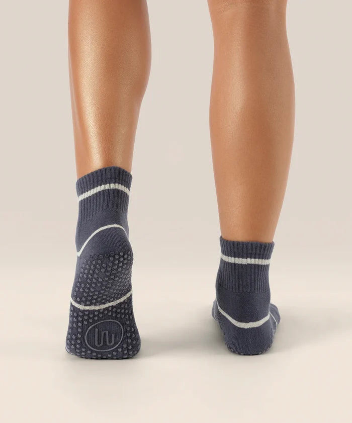 [MoveActive] Quarter Crew Non Slip Grip Socks - Baseline Navy