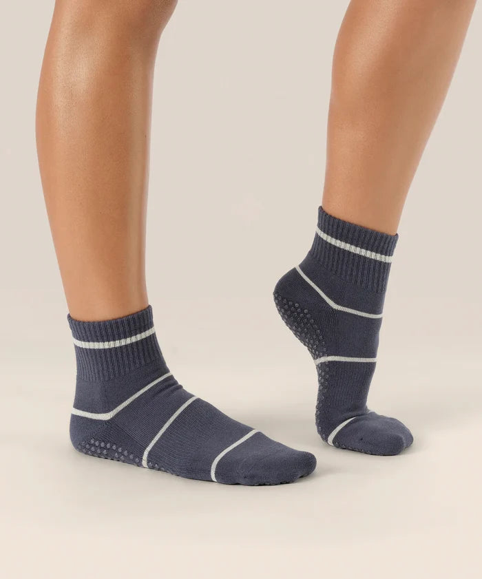 [MoveActive] Quarter Crew Non Slip Grip Socks - Baseline Navy